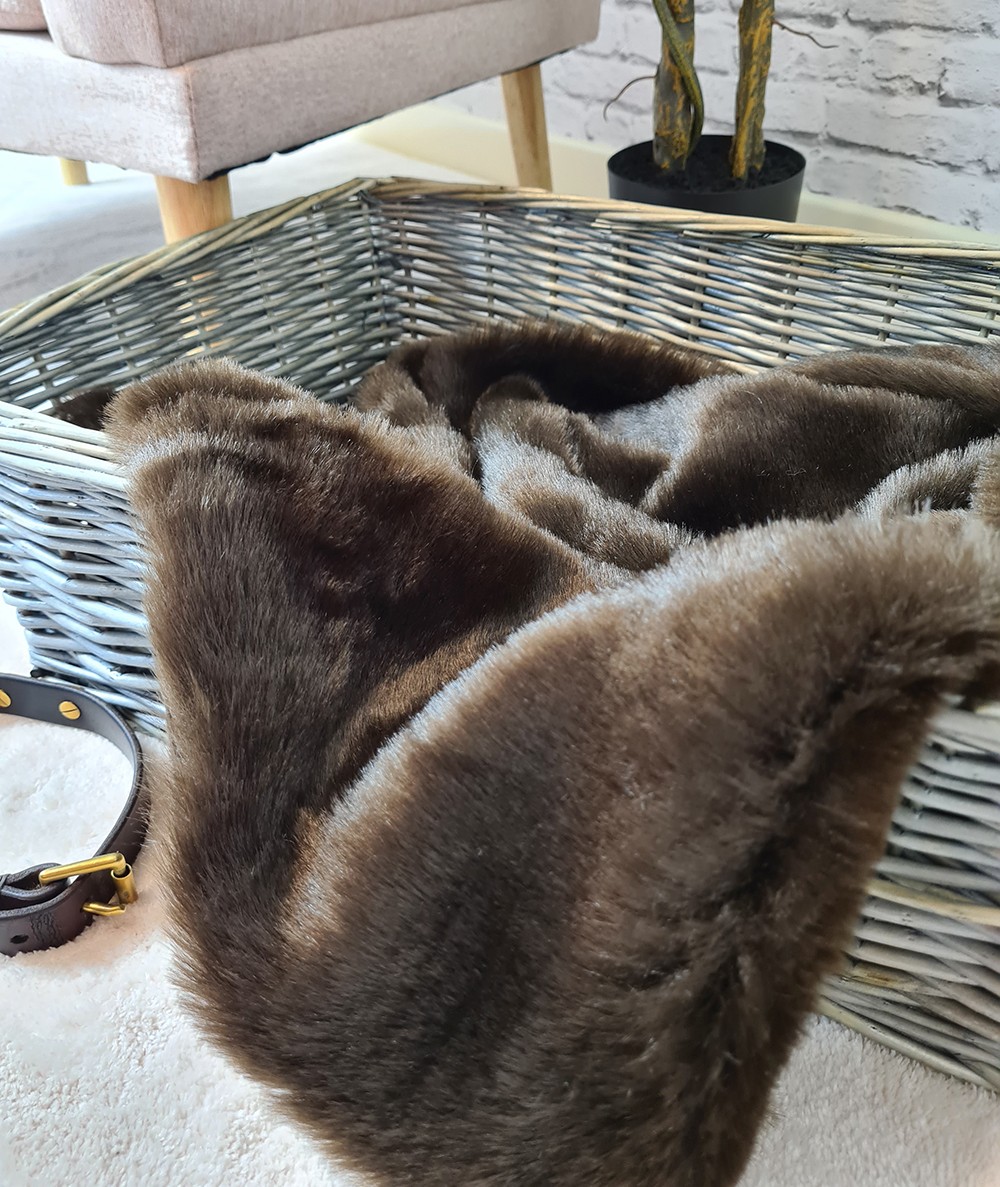 Brown fur pet bed