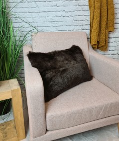 Plain brown rectangular cushions in fake fur fabric