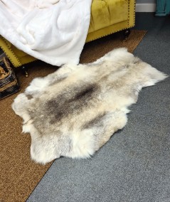 Luxury Reindeer Skin Rug 0072M