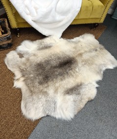 Luxury Reindeer Pelt 0072M