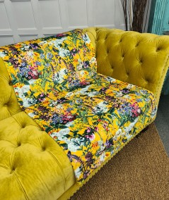 Multi-coloured flowery velvet throw